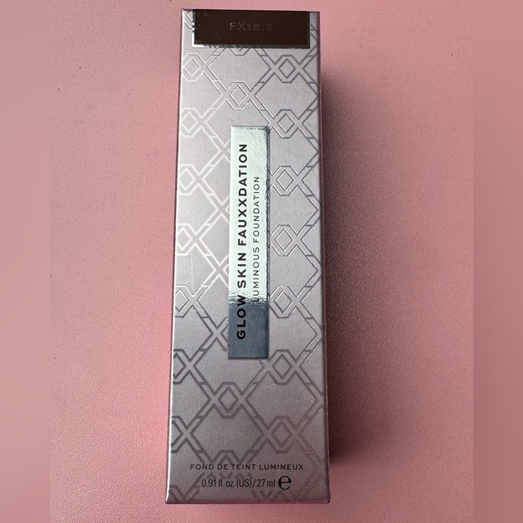 Glow Skin Fauxxation Luminous Foundation Shade 18.5 - Picture 1 of 6